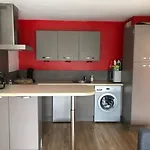 Magnifique 2P en Rez-de-jardin orienté SUD à 2 pas de la plage