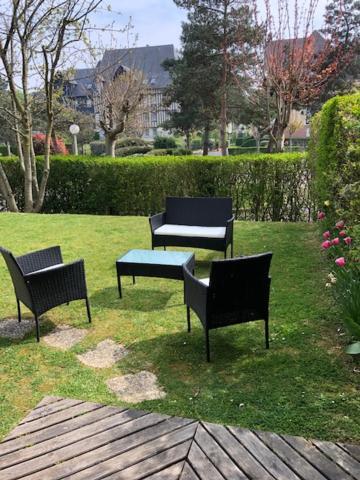 Magnifique 2p En Rez-de-jardin Orienté Sud à 2 Pas De La Appartement Cabourg